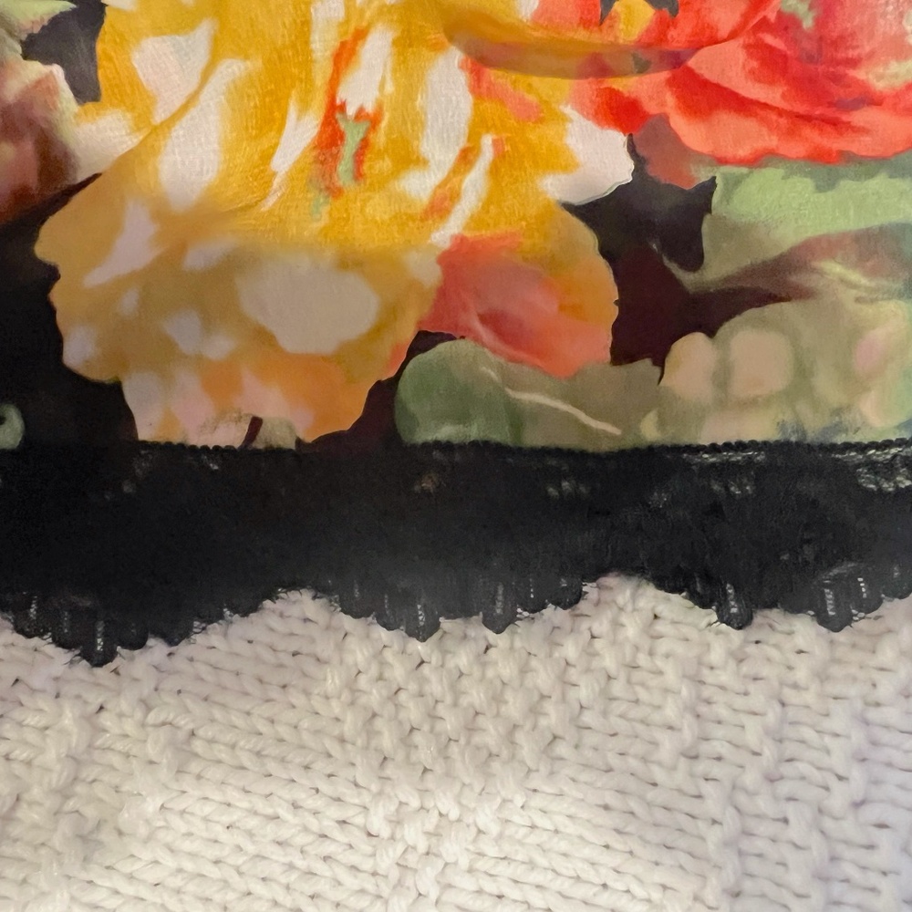 Forever 21 Sheer Floral Crop Top, size M - Picture 4 of 5